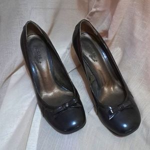 Madeline Stuart Square for heals